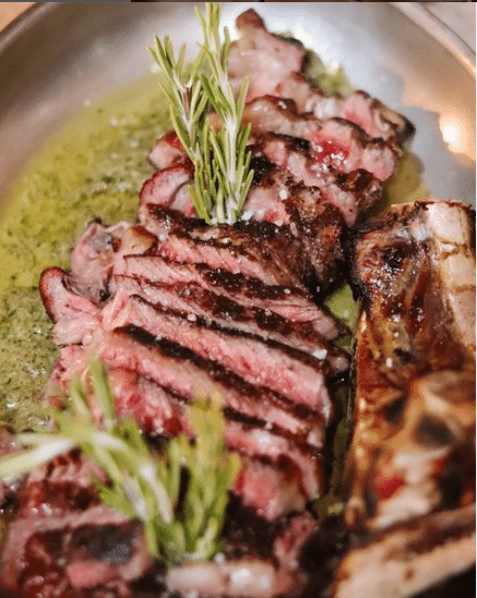 Prato com carne do Bota&Bira.