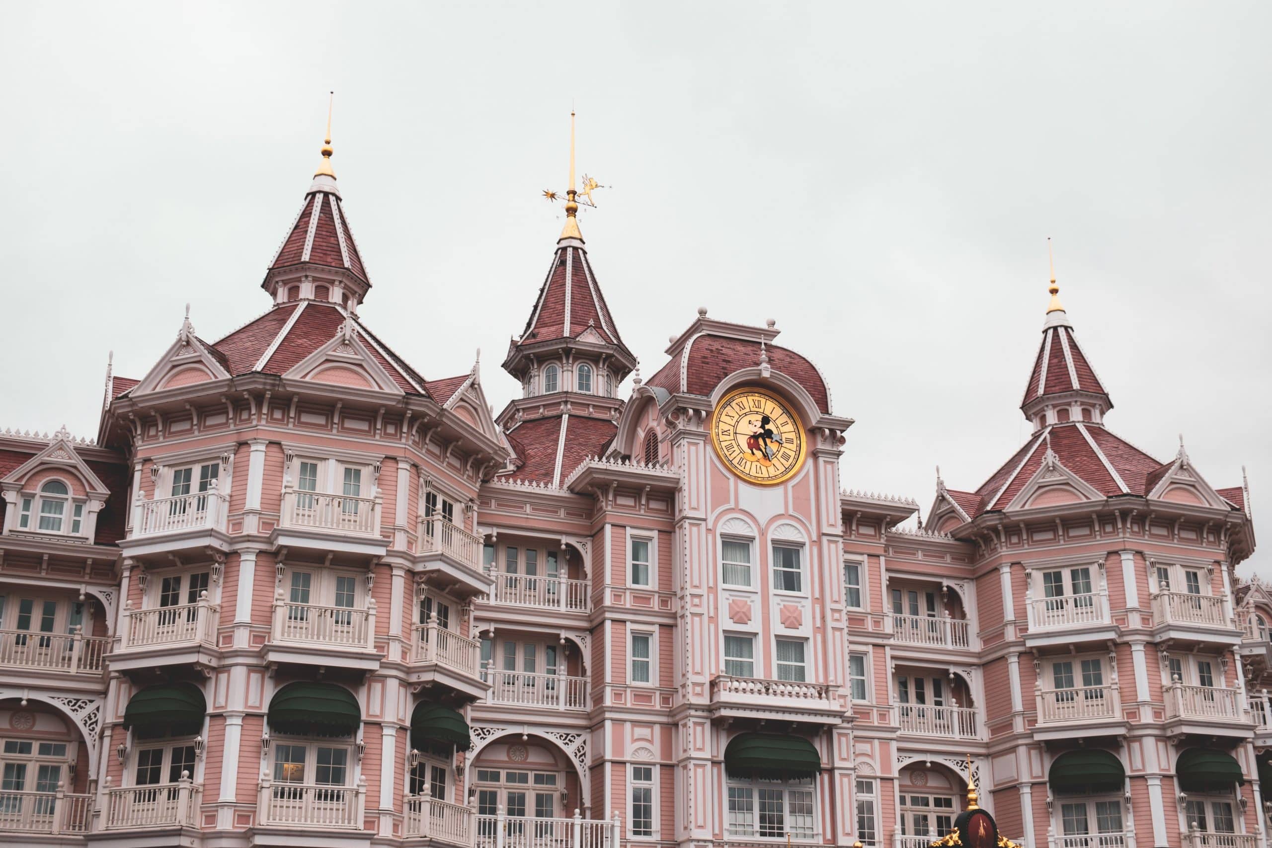 Hotéis perto da Disney Paris: os melhores em 2026