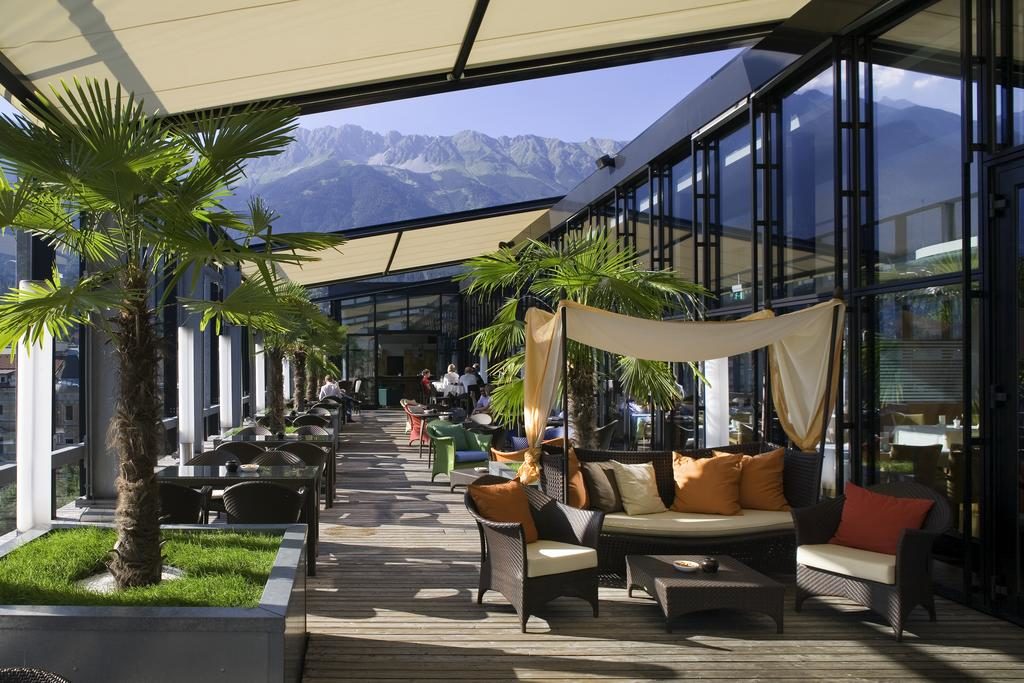 Área exterior do The PENZ Hotel em Innsbruck