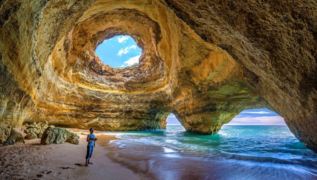 A Gruta de Benagil, no Algarve